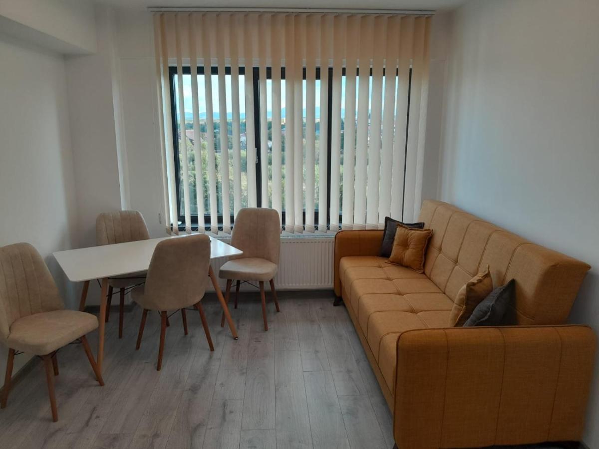 Apartament 3 Camere, Targu Neamt Et4 Екстериор снимка