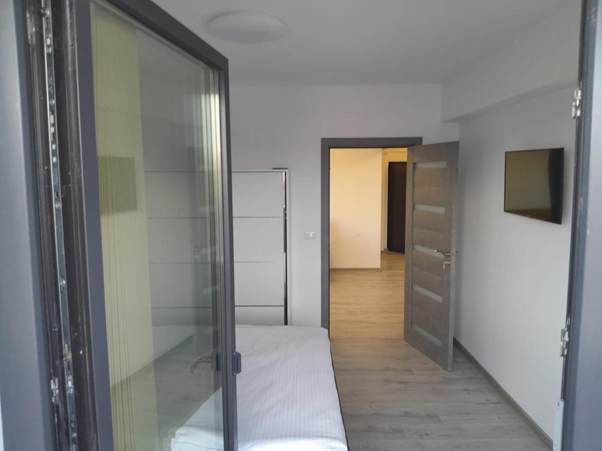 Apartament 3 Camere, Targu Neamt Et4 Екстериор снимка